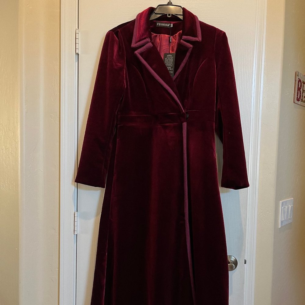 New w/ Tags  Full Length Velvet Coat